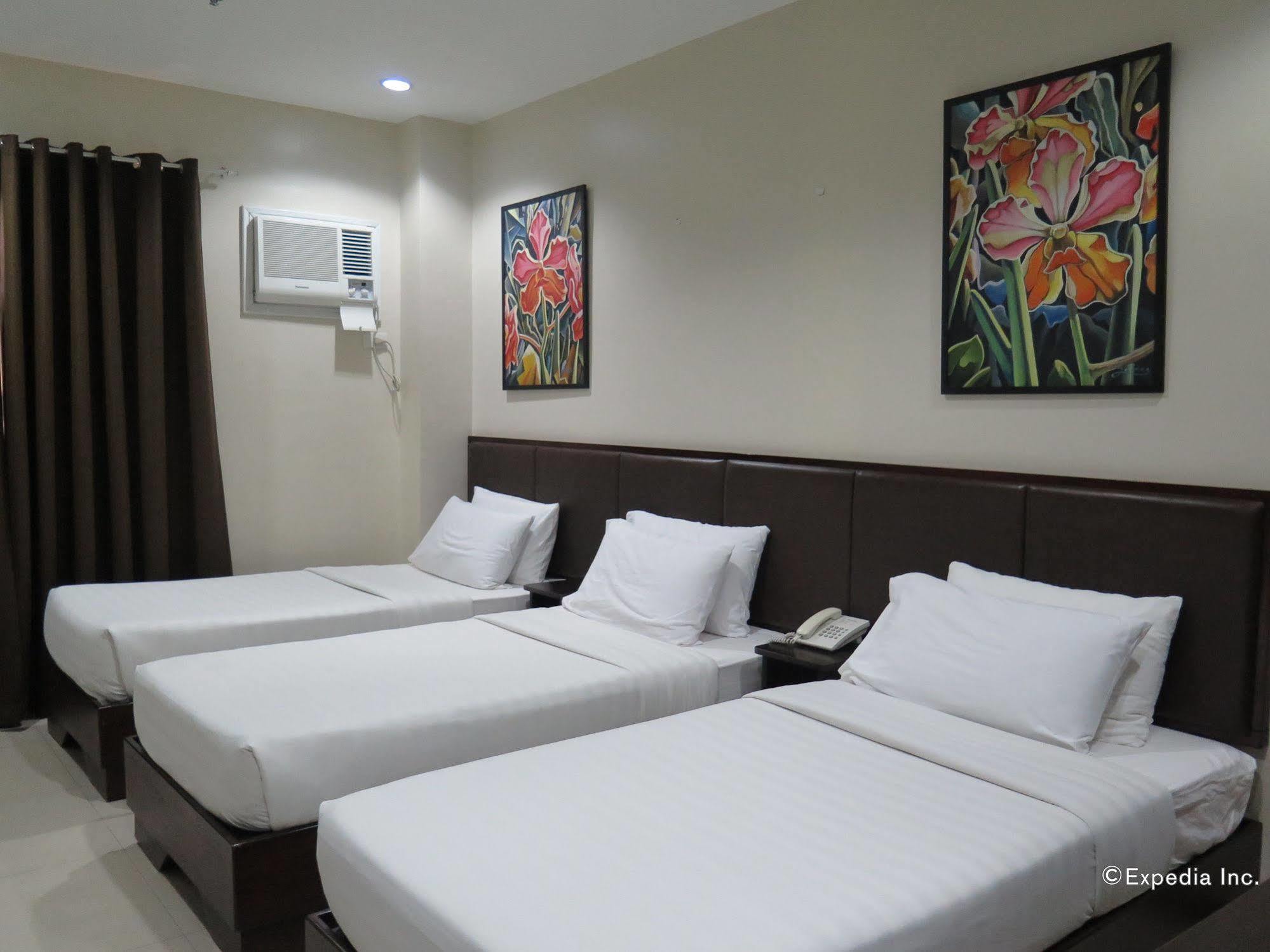 Main Hotel & Suites Cebu Stadt Exterior foto